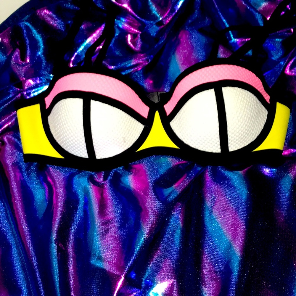 TRIANGL AITHENTIC  NWOT Bikini Top